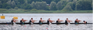 Backsplash in Mens 8 crew rowing