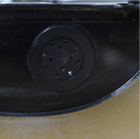 Coxmate speaker in the boat