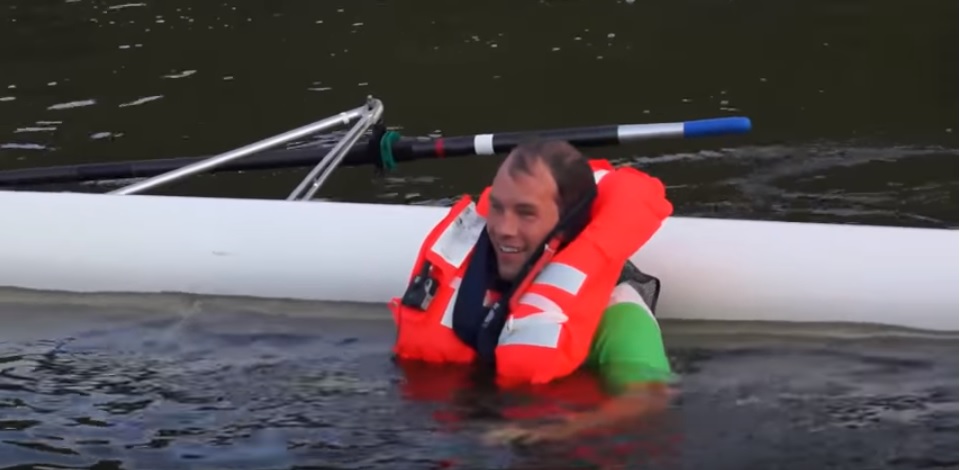VIVO Life Jacket capsize test