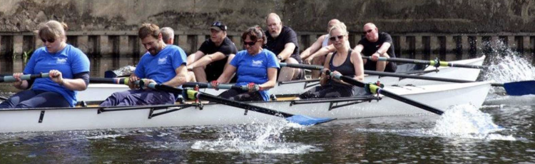 Rowing oars out of time.