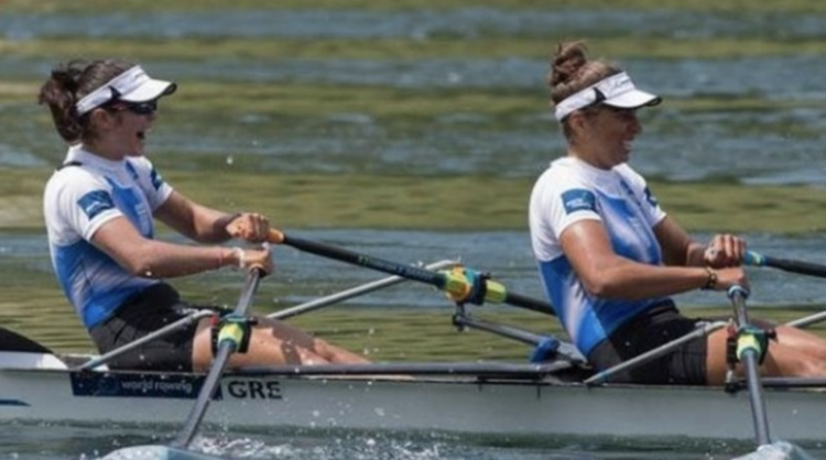 rowing finish, greek rowing